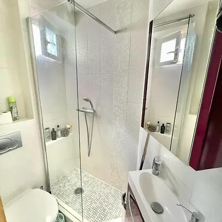 Charming T2 Close To The Eiffel Tower * Paris
